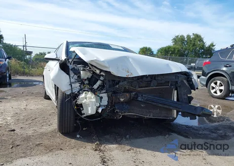 2017 Hyundai Sonata z USA, uszkodzony, nr VIN 5NPE24AF6HH559352